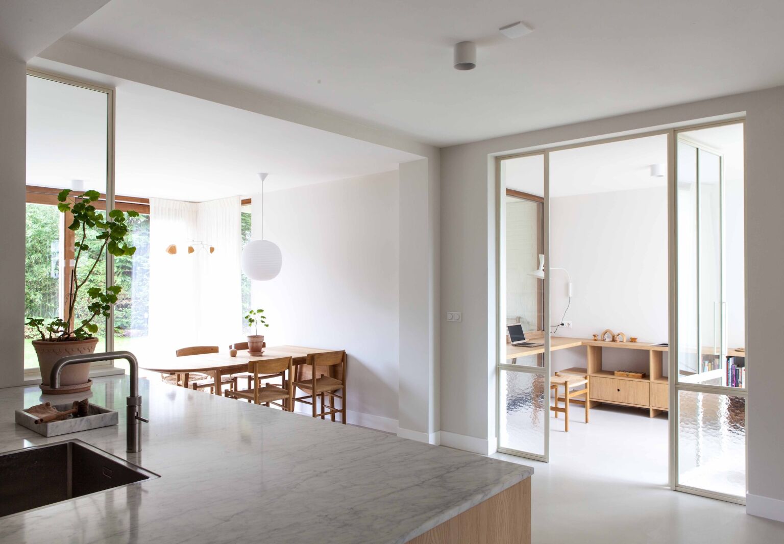 Kitchen of the Week A CrossPollinated Wooden Kitchen Laundry and Workspace in the Netherlands portrait 3