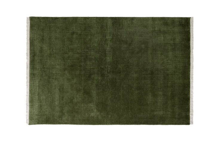 the &tradition the moor ap\19 rug green pine is made of a blend of new zeal 24