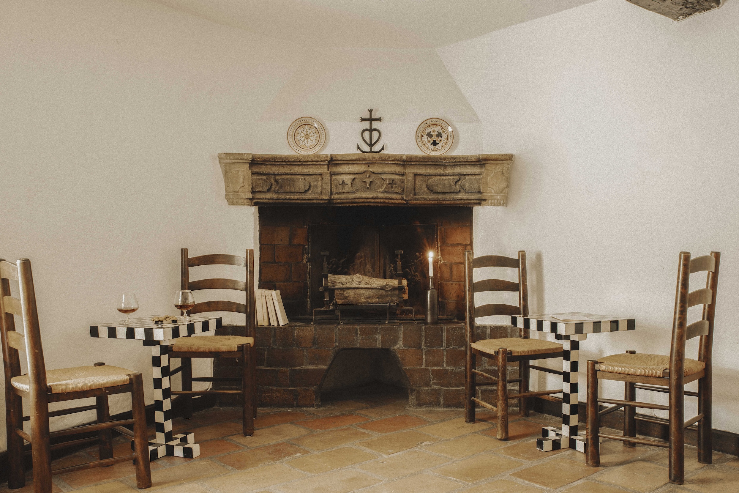 the bar area. the hearths and terracotta tiled floors are original. 26