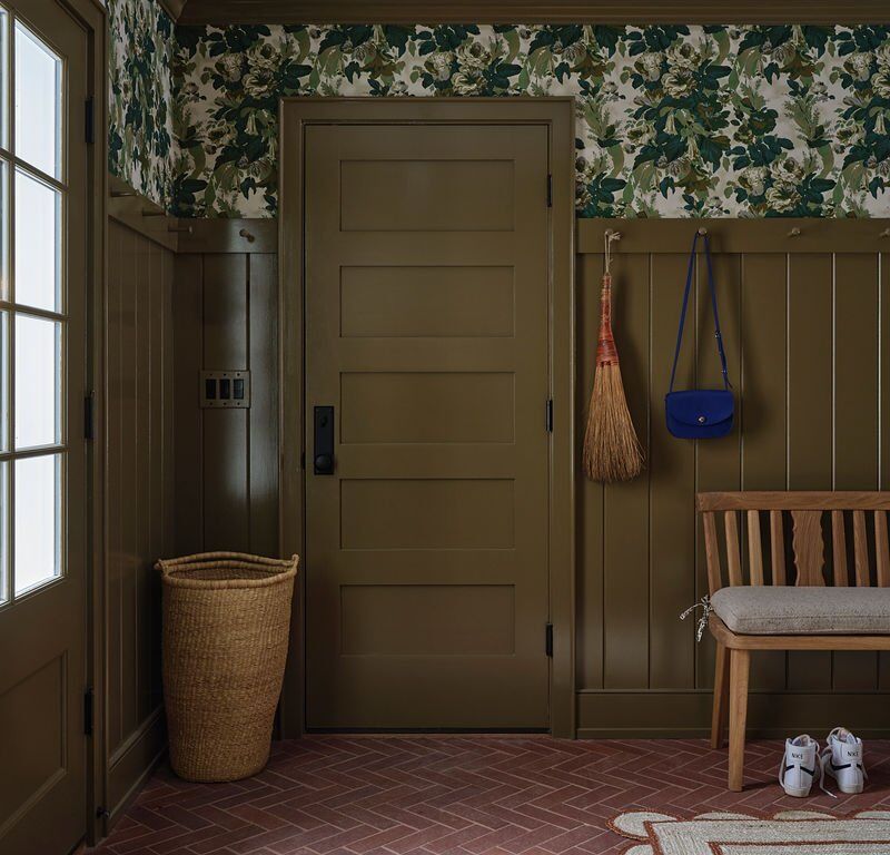 heidi lachapelle treehouse mudroom  