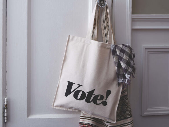 sir madam vote tote  