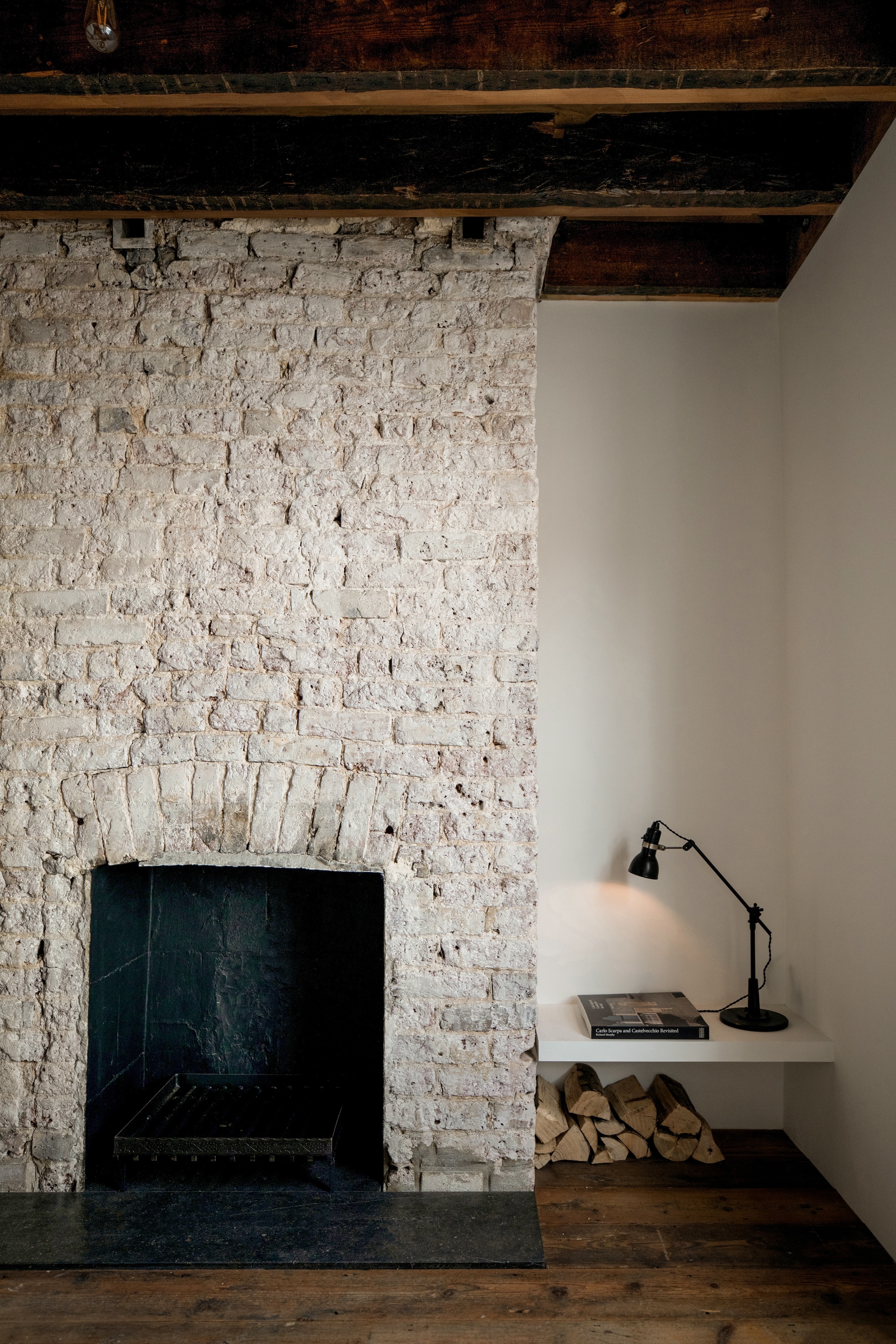 A Minimalist MonasteryLike Space A Victorian Townhouse in Knightsbridge Restored and Recast portrait 7 21