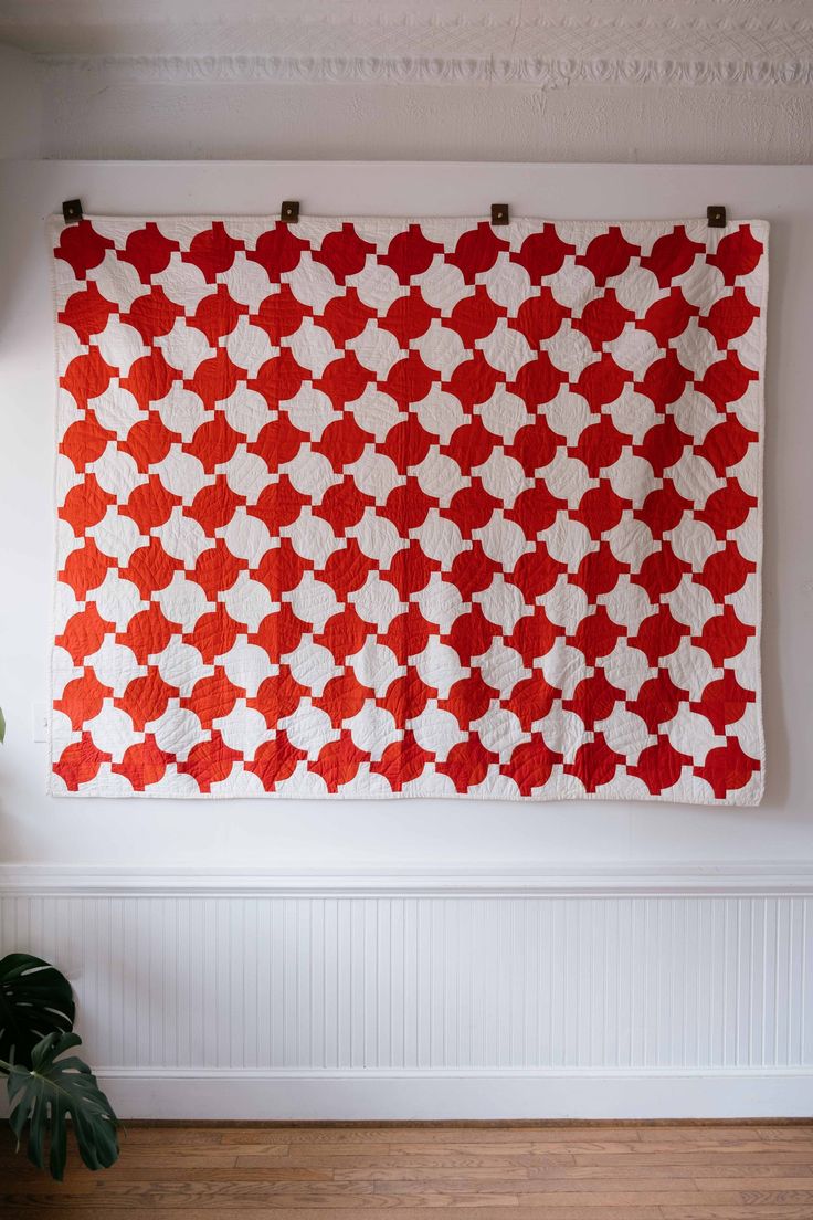 the apartment in copenhagen reminded us how great vintage american quilts can l 28