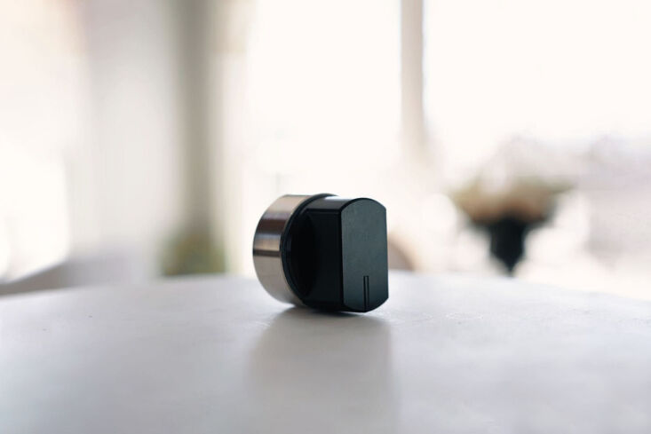 the ome smart knob replaces the standard gas or electric stove knob for the abi 20